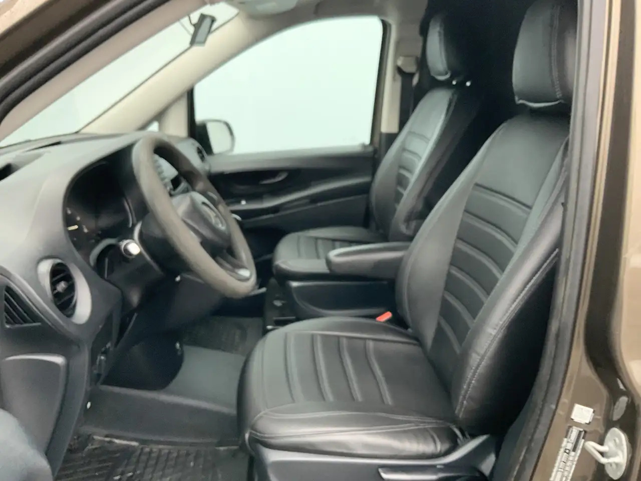 Mercedes-Benz Vito 111 CDI Functional Lang airco Camera EXPORT!! Euro - Fourgon utilitaire: photos 4 Mercedes-Benz Vito 111 CDI Functional Lang airco Camera EXPORT!! Euro - Fourgon utilitaire: photos 4