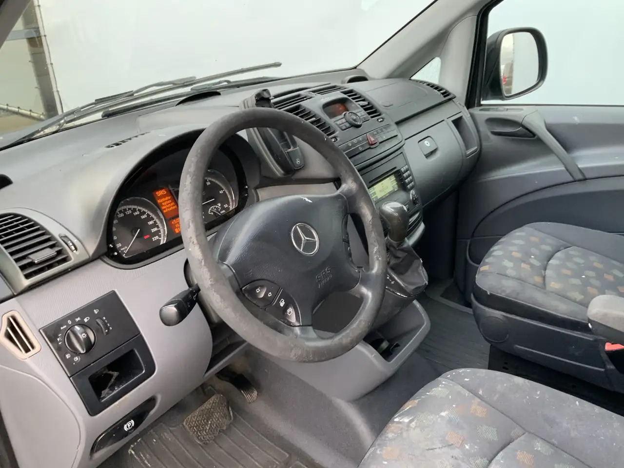 Mercedes-Benz Vito 120 CDI 3.0 V6 Dubb.Cab Autom. 5 Zits Airco Alu Ve - Utilitaire double cabine: photos 5 Mercedes-Benz Vito 120 CDI 3.0 V6 Dubb.Cab Autom. 5 Zits Airco Alu Ve - Utilitaire double cabine: photos 5