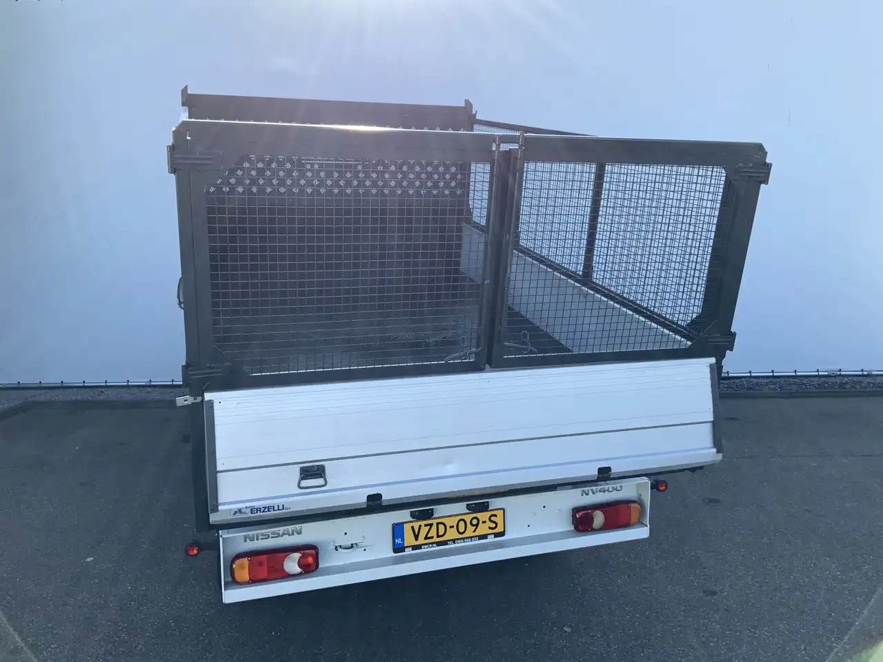 Nissan NV400 2.3 dCi L3H1 Dub Cab 3 Zijde Kipper Airco Bakmaat - Véhicule utilitaire benne: photos 2 Nissan NV400 2.3 dCi L3H1 Dub Cab 3 Zijde Kipper Airco Bakmaat - Véhicule utilitaire benne: photos 2