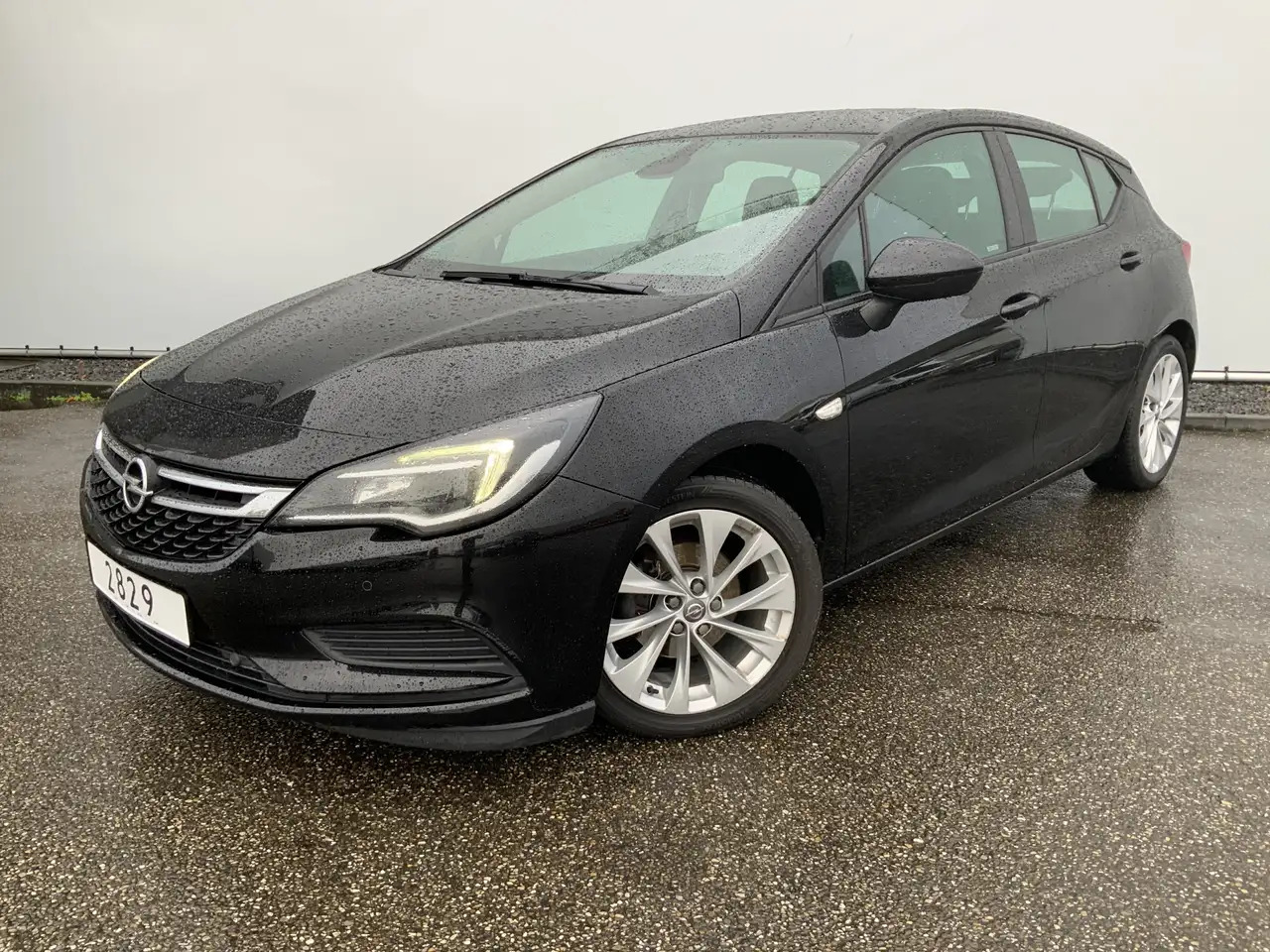 Opel Astra 1.6 BiTurbo Business Executive Airco Cruise Navi A - Voiture à hayon: photos 1 Opel Astra 1.6 BiTurbo Business Executive Airco Cruise Navi A - Voiture à hayon: photos 1