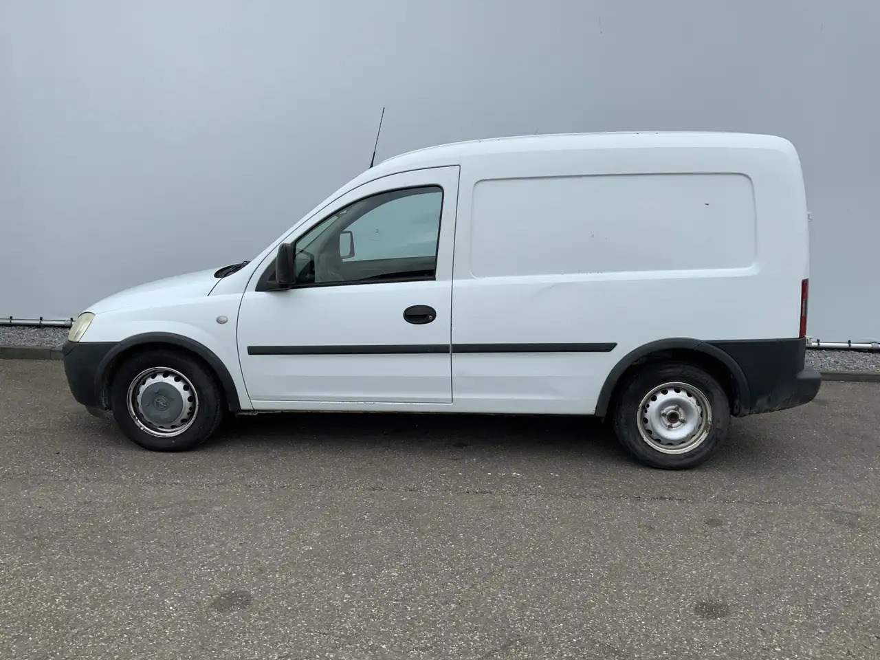 Opel Combo 1.3 CDTi Selection Trekhaak 1000 kg Euro 5 - Fourgonnette: photos 3 Opel Combo 1.3 CDTi Selection Trekhaak 1000 kg Euro 5 - Fourgonnette: photos 3