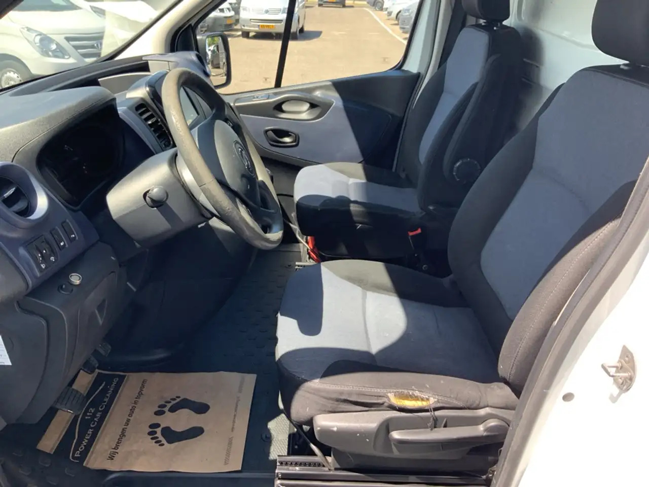Opel Vivaro 1.6 CDTI L2H1 Edition EcoFlex Airco Cruise Imperia - Fourgon utilitaire: photos 5 Opel Vivaro 1.6 CDTI L2H1 Edition EcoFlex Airco Cruise Imperia - Fourgon utilitaire: photos 5