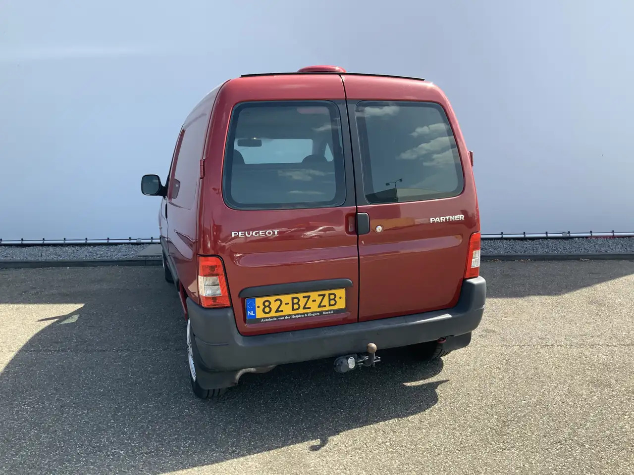 Peugeot Partner 170C 1.4 Avantage Benzine Trekhaak 900 kg Elec Raa - Fourgonnette: photos 2 Peugeot Partner 170C 1.4 Avantage Benzine Trekhaak 900 kg Elec Raa - Fourgonnette: photos 2