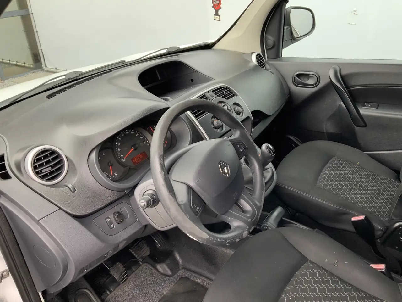 Renault Kangoo Express 1.5 dCi 90 Express Maxi Comfort Airco Crui - Fourgon utilitaire: photos 5 Renault Kangoo Express 1.5 dCi 90 Express Maxi Comfort Airco Crui - Fourgon utilitaire: photos 5