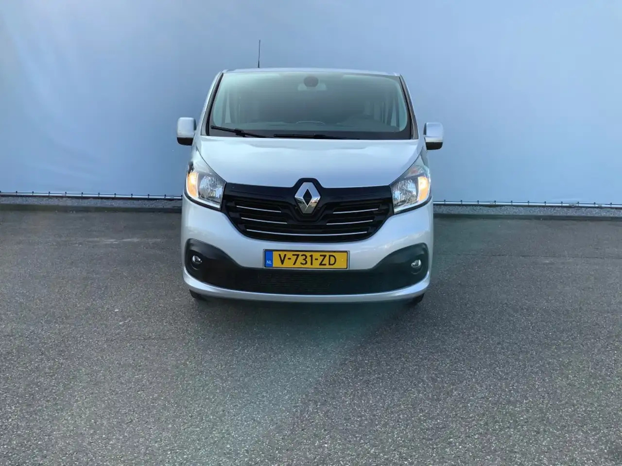 Renault Trafic 1.6 dCi T29 L2H1 Dub Cab Airco Camera Navi Trekhaa - Utilitaire double cabine: photos 2 Renault Trafic 1.6 dCi T29 L2H1 Dub Cab Airco Camera Navi Trekhaa - Utilitaire double cabine: photos 2