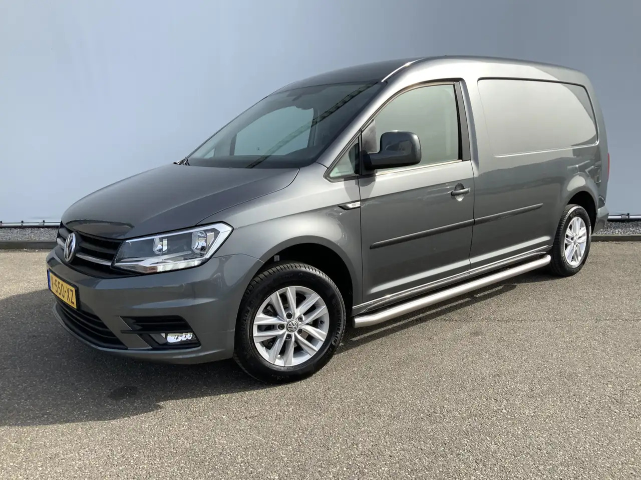 Volkswagen Caddy 2.0 TDI L2H1 BMT Maxi Exclusive Edtion Airco Navi - Fourgonnette: photos 1 Volkswagen Caddy 2.0 TDI L2H1 BMT Maxi Exclusive Edtion Airco Navi - Fourgonnette: photos 1