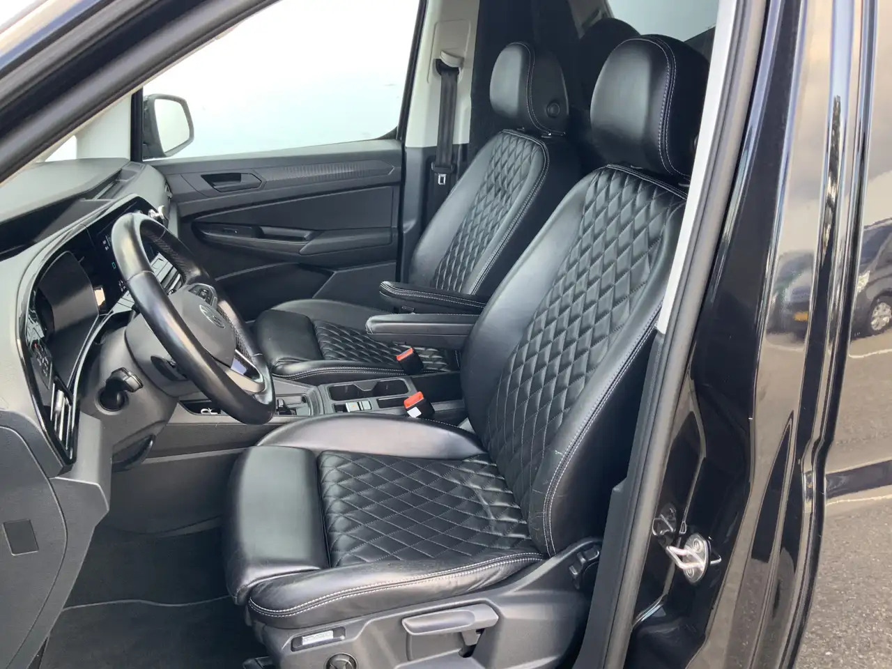 Volkswagen Caddy Cargo 2.0 TDI 1st Edition Automaat Airco Cruise Le - Fourgonnette: photos 4 Volkswagen Caddy Cargo 2.0 TDI 1st Edition Automaat Airco Cruise Le - Fourgonnette: photos 4
