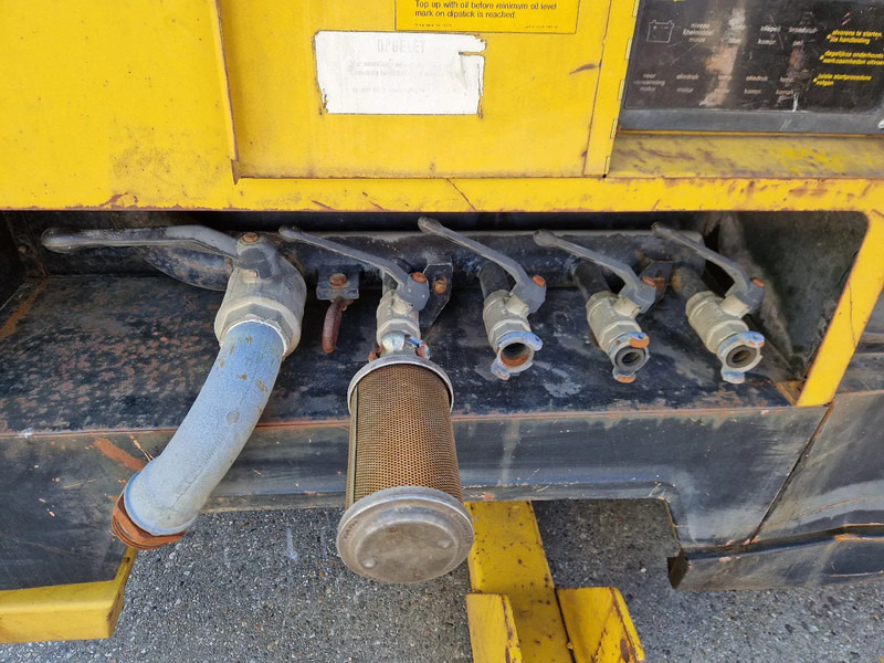 Atlas-Copco XAS350DD VERY LOW HOURS - Compresseur d'air: photos 5 Atlas-Copco XAS350DD VERY LOW HOURS - Compresseur d'air: photos 5