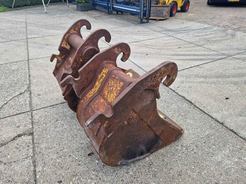 Boforce smalle dieplepel en Verachtert V-bak - Godet pour Engins de chantier: photos 5 Boforce smalle dieplepel en Verachtert V-bak - Godet pour Engins de chantier: photos 5