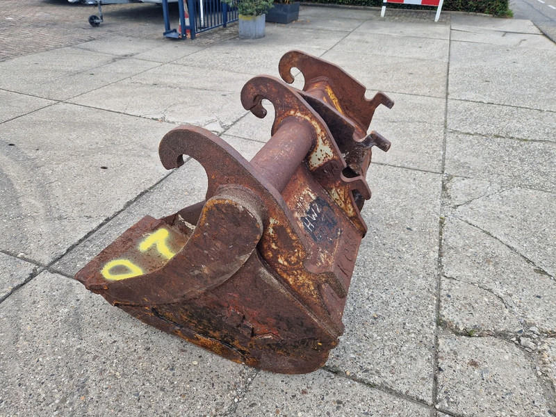 Boforce smalle dieplepel en Verachtert V-bak - Godet pour Engins de chantier: photos 3 Boforce smalle dieplepel en Verachtert V-bak - Godet pour Engins de chantier: photos 3