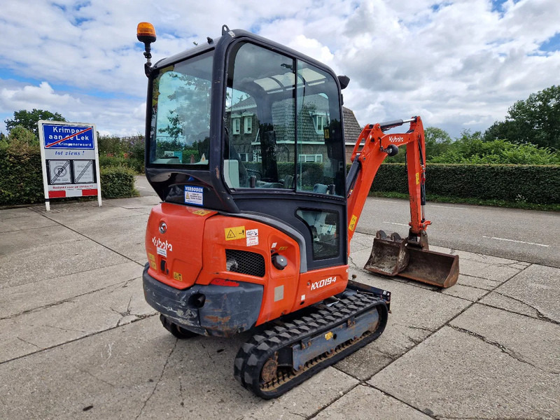 Kubota KX019-4 CW05 met 2 bakken - Mini pelle: photos 3 Kubota KX019-4 CW05 met 2 bakken - Mini pelle: photos 3