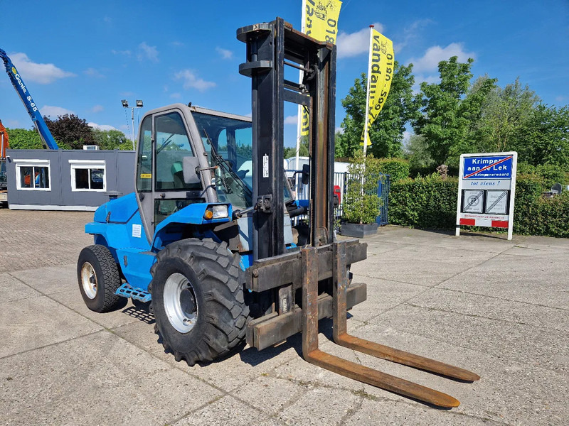 Manitou MC50 ruwterreinheftruck met sideshift - Chariot tout terrain: photos 2 Manitou MC50 ruwterreinheftruck met sideshift - Chariot tout terrain: photos 2