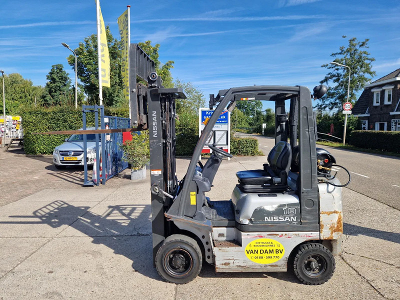 Nissan 1800 kg. LPG met keuring - Chariot élévateur à gaz: photos 1 Nissan 1800 kg. LPG met keuring - Chariot élévateur à gaz: photos 1