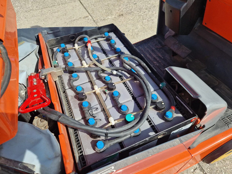 Toyota 1500 kg. elektrisch hefhoogte 5.00m. - Chariot élévateur électrique: photos 5 Toyota 1500 kg. elektrisch hefhoogte 5.00m. - Chariot élévateur électrique: photos 5