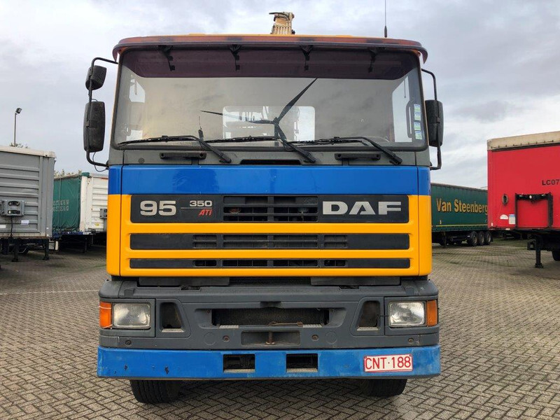 DAF 95.350 ATi - 6x4* - Camion benne, Camion grue: photos 2 DAF 95.350 ATi - 6x4* - Camion benne, Camion grue: photos 2