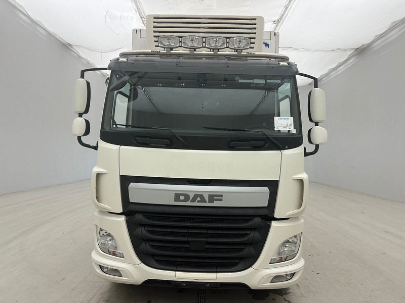 DAF CF 330 - 6x2 - Camion frigorifique: photos 2 DAF CF 330 - 6x2 - Camion frigorifique: photos 2