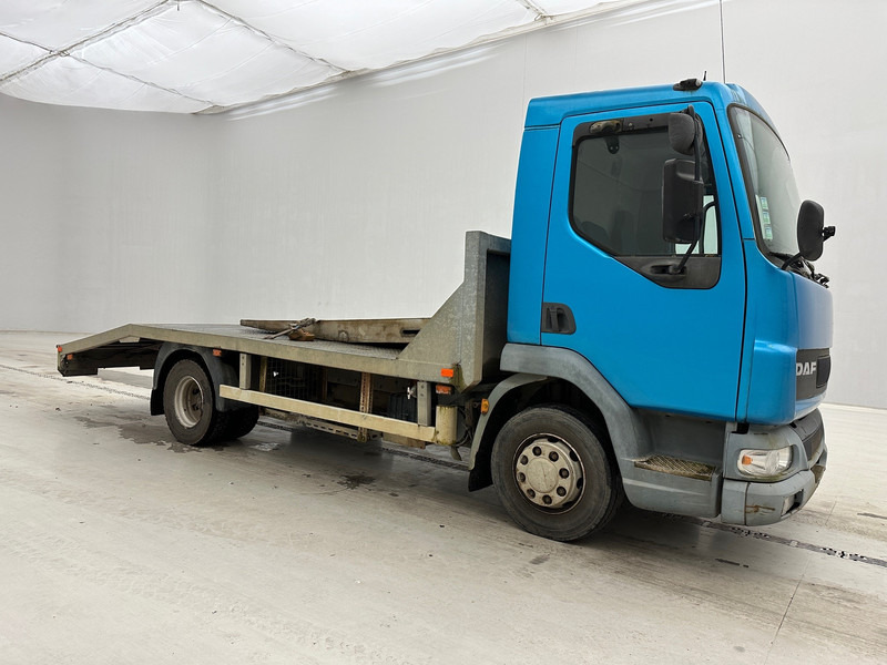DAF LF45.12* - Camion porte-voitures: photos 3 DAF LF45.12* - Camion porte-voitures: photos 3