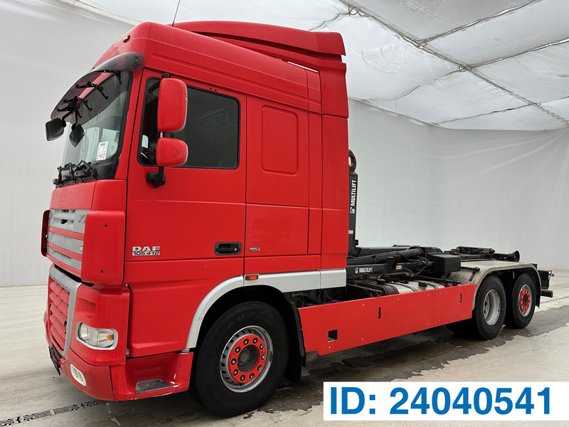 DAF XF105.410 Space Cab* - Camion ampliroll: photos 1 DAF XF105.410 Space Cab* - Camion ampliroll: photos 1