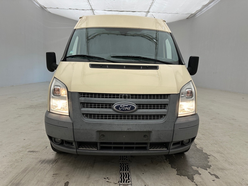Ford Transit 125 - Fourgon utilitaire: photos 2 Ford Transit 125 - Fourgon utilitaire: photos 2