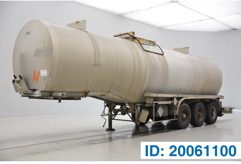 Fruehauf Bitumen tank trailer - Semi-remorque citerne: photos 1 Fruehauf Bitumen tank trailer - Semi-remorque citerne: photos 1