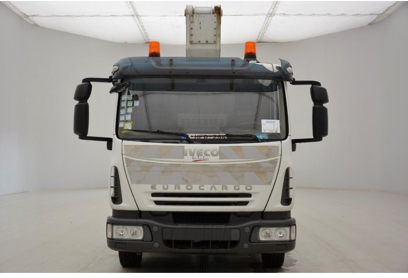 Iveco Eurocargo 120E18* - Camion avec nacelle: photos 2 Iveco Eurocargo 120E18* - Camion avec nacelle: photos 2