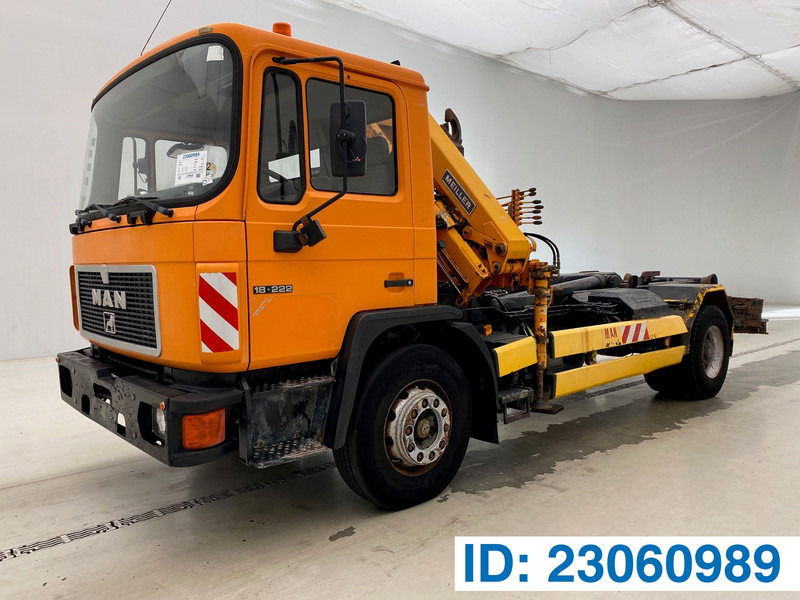 MAN 18.222* - Camion ampliroll, Camion grue: photos 1 MAN 18.222* - Camion ampliroll, Camion grue: photos 1