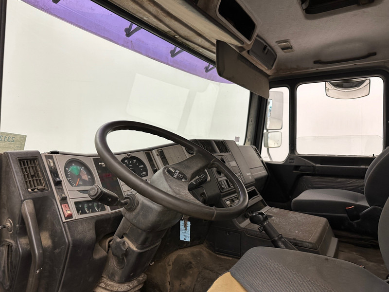 Camion malaxeur MAN 33.364 - 6x4: photos 8