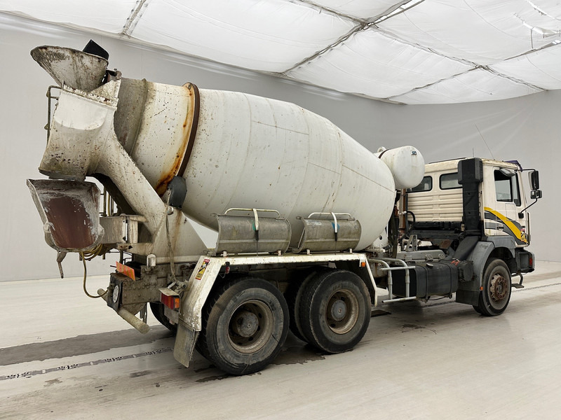 MAN 33.364 - 6x4 - Camion malaxeur: photos 4 MAN 33.364 - 6x4 - Camion malaxeur: photos 4