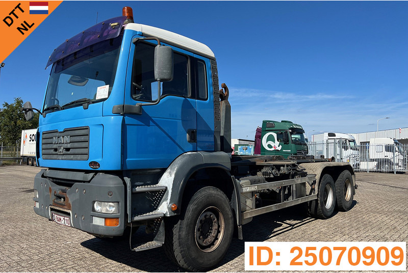 MAN TGA 26.410 - 6x4 - Camion ampliroll: photos 1 MAN TGA 26.410 - 6x4 - Camion ampliroll: photos 1
