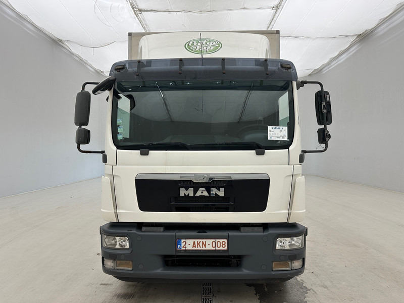 MAN TGM 12.250 - Camion fourgon: photos 2 MAN TGM 12.250 - Camion fourgon: photos 2