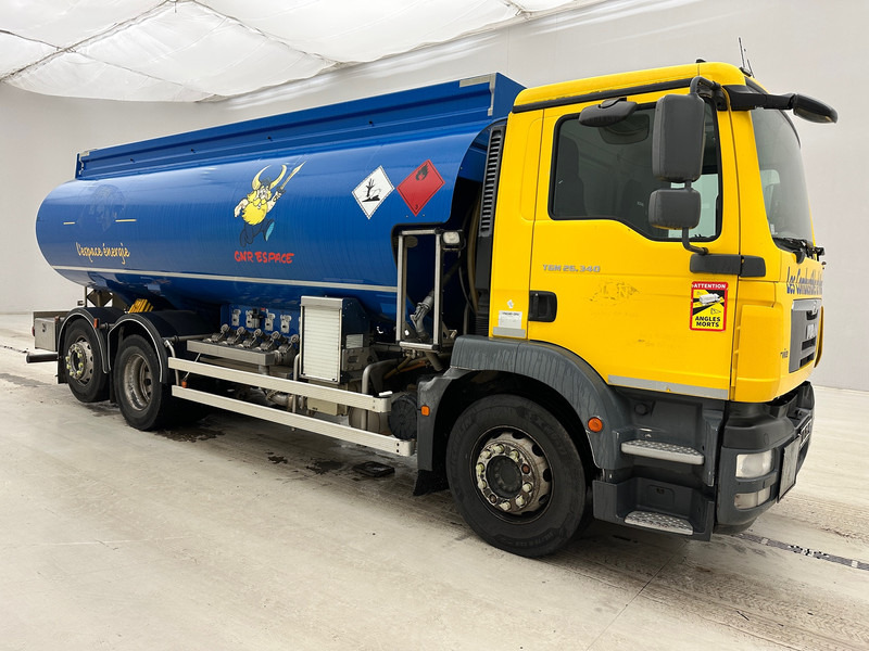 MAN TGM 26.340 - Camion citerne: photos 3 MAN TGM 26.340 - Camion citerne: photos 3