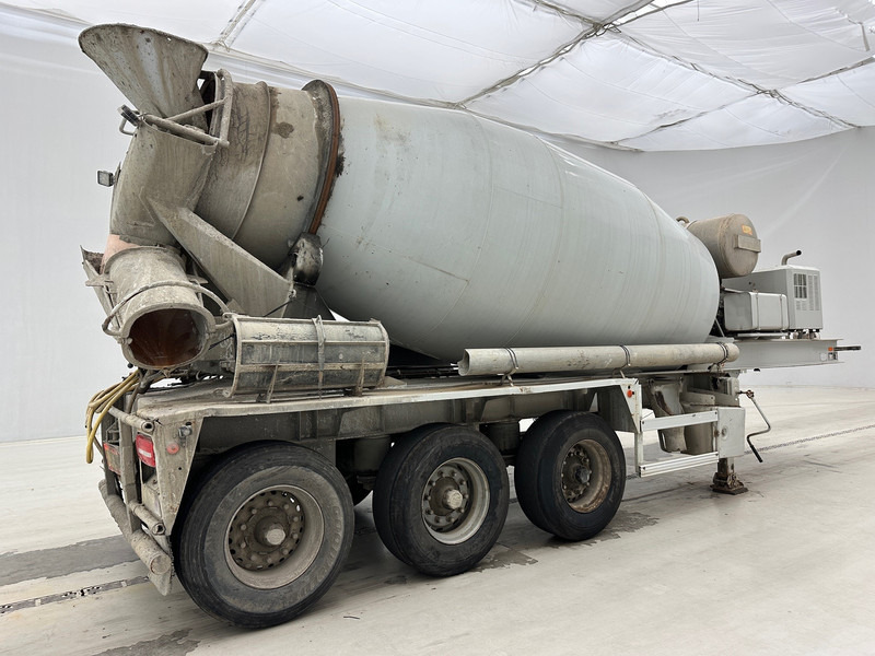 Semi-remorque malaxeur MOL Mixer 10 cub: photos 6