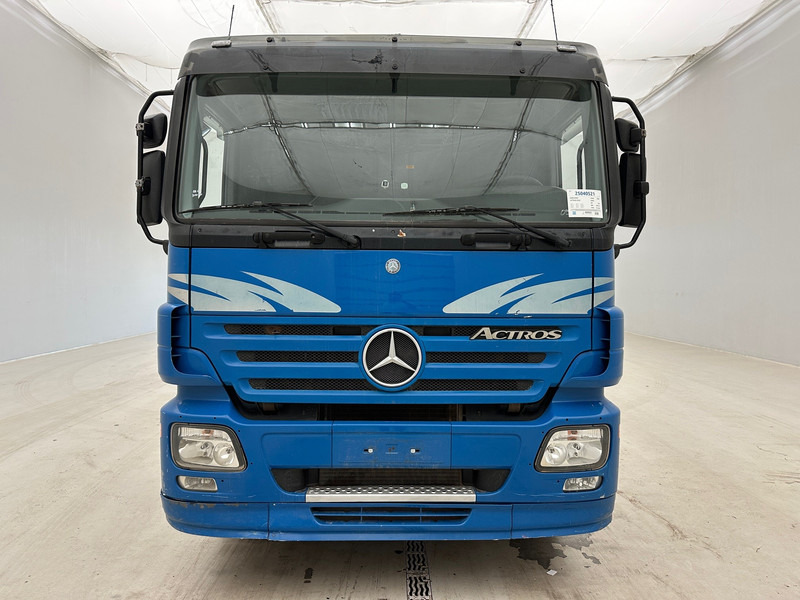 Mercedes-Benz Actros 2532 - 6x2 - Camion citerne: photos 2 Mercedes-Benz Actros 2532 - 6x2 - Camion citerne: photos 2
