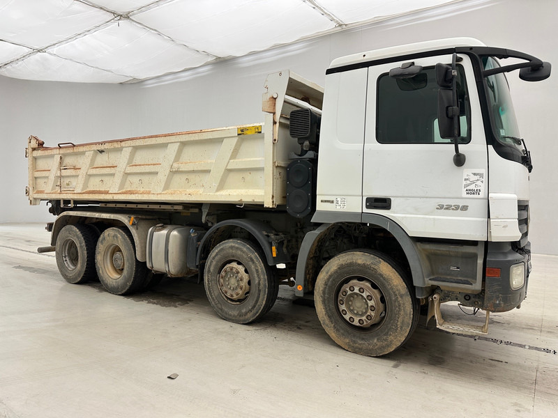 Mercedes-Benz Actros 3236 - 8x4 - Camion benne: photos 3 Mercedes-Benz Actros 3236 - 8x4 - Camion benne: photos 3