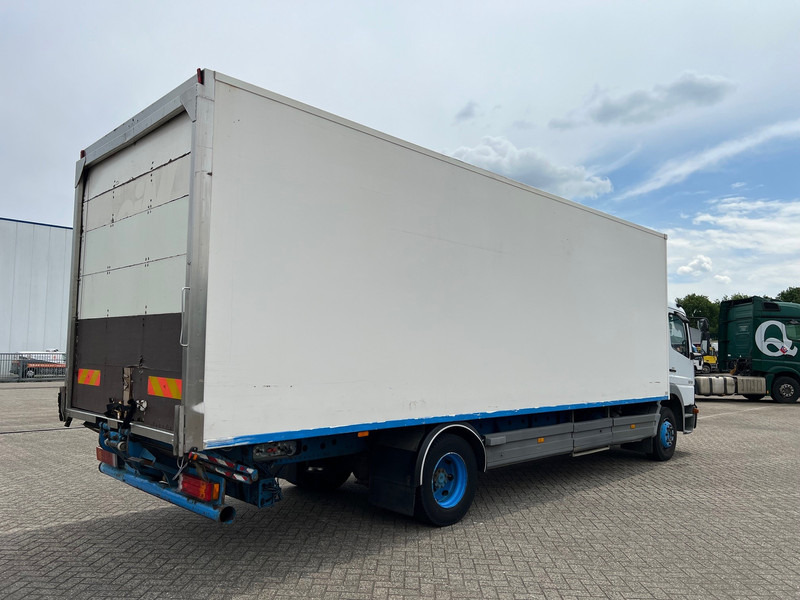 Mercedes-Benz Atego 1218 - Camion fourgon: photos 4 Mercedes-Benz Atego 1218 - Camion fourgon: photos 4
