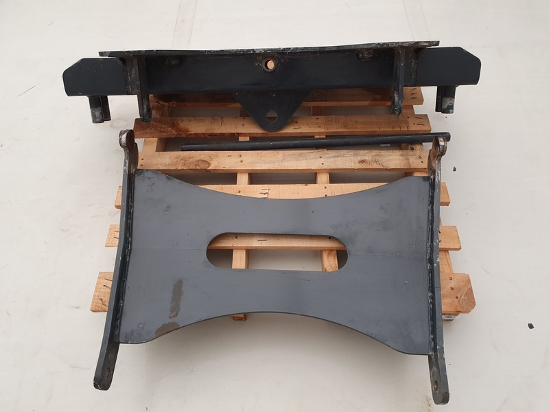 Scania G-Serie DIN-plaat DIN-plaat SCANIA G-Serie Bumper zout strooimachine - Pièces de rechange: photos 4 Scania G-Serie DIN-plaat DIN-plaat SCANIA G-Serie Bumper zout strooimachine - Pièces de rechange: photos 4