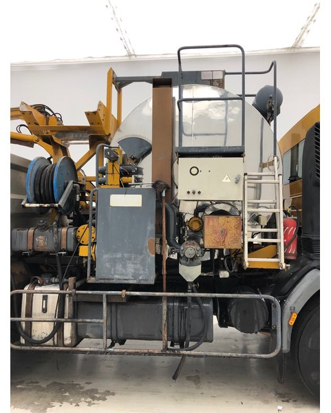 Renault Premium 340 Asphalt Distributor Bitumen Sprayer - Répandeuse: photos 4 Renault Premium 340 Asphalt Distributor Bitumen Sprayer - Répandeuse: photos 4