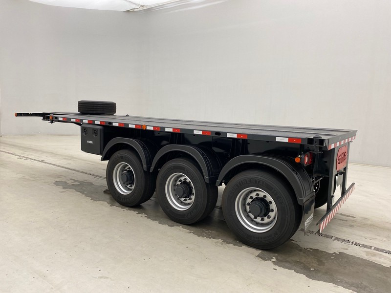 SERGOMEL Chassis/Plateau 20FT - NEW - Semi-remorque porte-conteneur/ Caisse mobile: photos 4 SERGOMEL Chassis/Plateau 20FT - NEW - Semi-remorque porte-conteneur/ Caisse mobile: photos 4