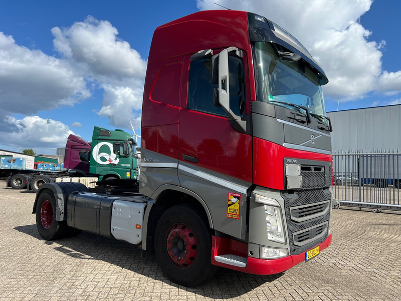Volvo FH13.420 Globetrotter - ADR - Tracteur routier: photos 3 Volvo FH13.420 Globetrotter - ADR - Tracteur routier: photos 3