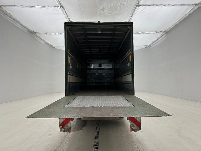 Volvo FE 300 - 6x2 - Camion fourgon: photos 4 Volvo FE 300 - 6x2 - Camion fourgon: photos 4