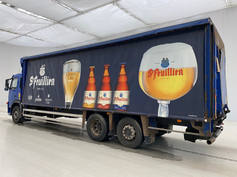 Camion à rideaux coulissants Volvo FM 300 - 6x2: photos 8 Camion à rideaux coulissants Volvo FM 300 - 6x2: photos 8