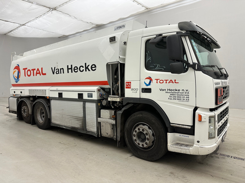 Volvo FM 300 - 6x2 - Camion citerne: photos 3 Volvo FM 300 - 6x2 - Camion citerne: photos 3