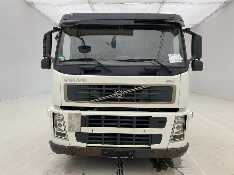 Volvo FM 300 - Camion plateau, Camion grue: photos 2 Volvo FM 300 - Camion plateau, Camion grue: photos 2