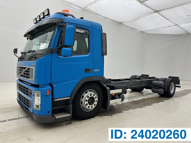 Volvo FM9.260 - Châssis cabine: photos 1 Volvo FM9.260 - Châssis cabine: photos 1