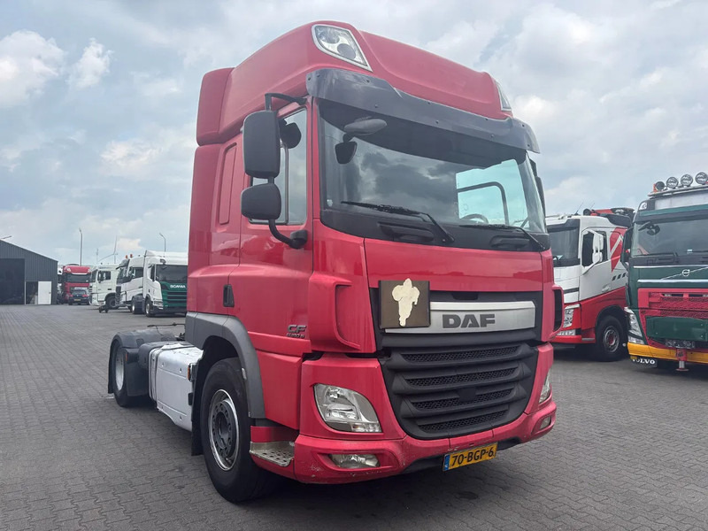 DAF CF 460 Spacecab Euro 6 - Tracteur routier: photos 2 DAF CF 460 Spacecab Euro 6 - Tracteur routier: photos 2
