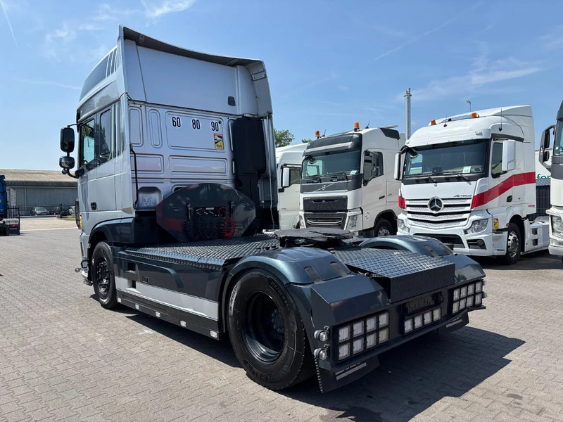 DAF XF 530 Super Spacecab Euro 6 Retarder - Tracteur routier: photos 3 DAF XF 530 Super Spacecab Euro 6 Retarder - Tracteur routier: photos 3