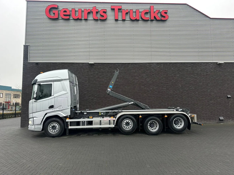 DAF XF 530 8X2 TRIPLE VDL S-30-6700 HAAKARMSYSTEEM/ABROLLKIPPER/HOOKLIFT/NIEUW/NEW - Camion ampliroll: photos 1 DAF XF 530 8X2 TRIPLE VDL S-30-6700 HAAKARMSYSTEEM/ABROLLKIPPER/HOOKLIFT/NIEUW/NEW - Camion ampliroll: photos 1