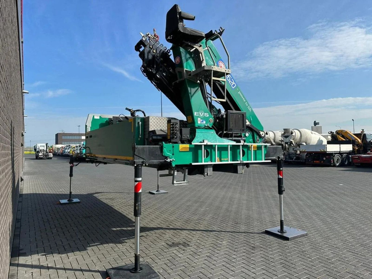 HMF VARIOFRAME 2620 K7 KRAAN/KRAN/CRANE/GR - Camion grue: photos 5 HMF VARIOFRAME 2620 K7 KRAAN/KRAN/CRANE/GR - Camion grue: photos 5