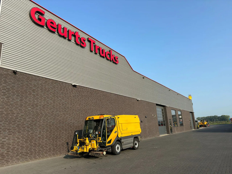 Johnston CX400 SWEEPING TRUCK/ KEHRMASCHINE/VEEGWAGEN/FAHRBAHNREINIGER - Balayeuse industrielle: photos 2 Johnston CX400 SWEEPING TRUCK/ KEHRMASCHINE/VEEGWAGEN/FAHRBAHNREINIGER - Balayeuse industrielle: photos 2