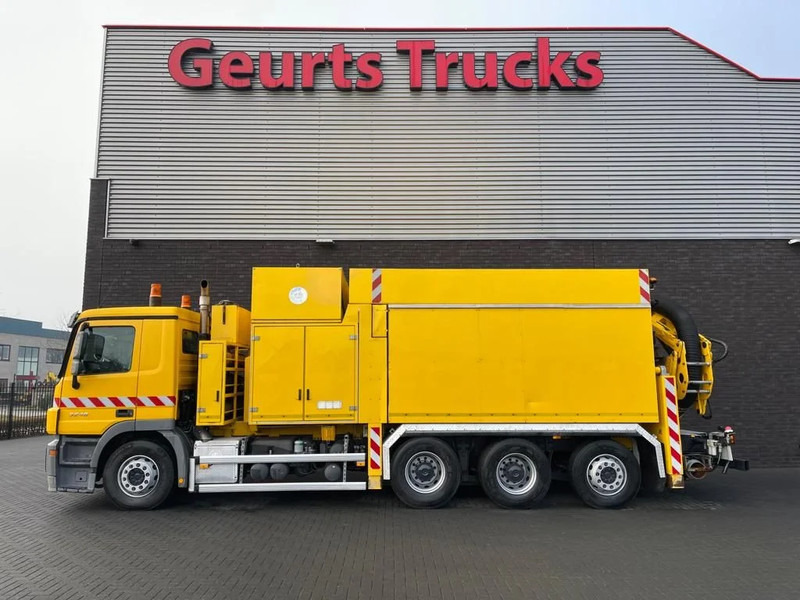 Mercedes-Benz Actros 3248 8X4 TRIDEM MTS DINO 12 SAUGBAGGER/SUCTIONEXAVATOR/GRONDZUIGER - Camion hydrocureur: photos 1 Mercedes-Benz Actros 3248 8X4 TRIDEM MTS DINO 12 SAUGBAGGER/SUCTIONEXAVATOR/GRONDZUIGER - Camion hydrocureur: photos 1